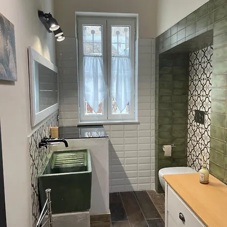 Riviera Via Eveneto, 47 *